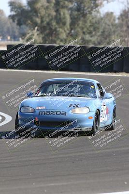 media/Jan-25-2025-CalClub SCCA (Sat) [[03c98a249e]]/Race 1/